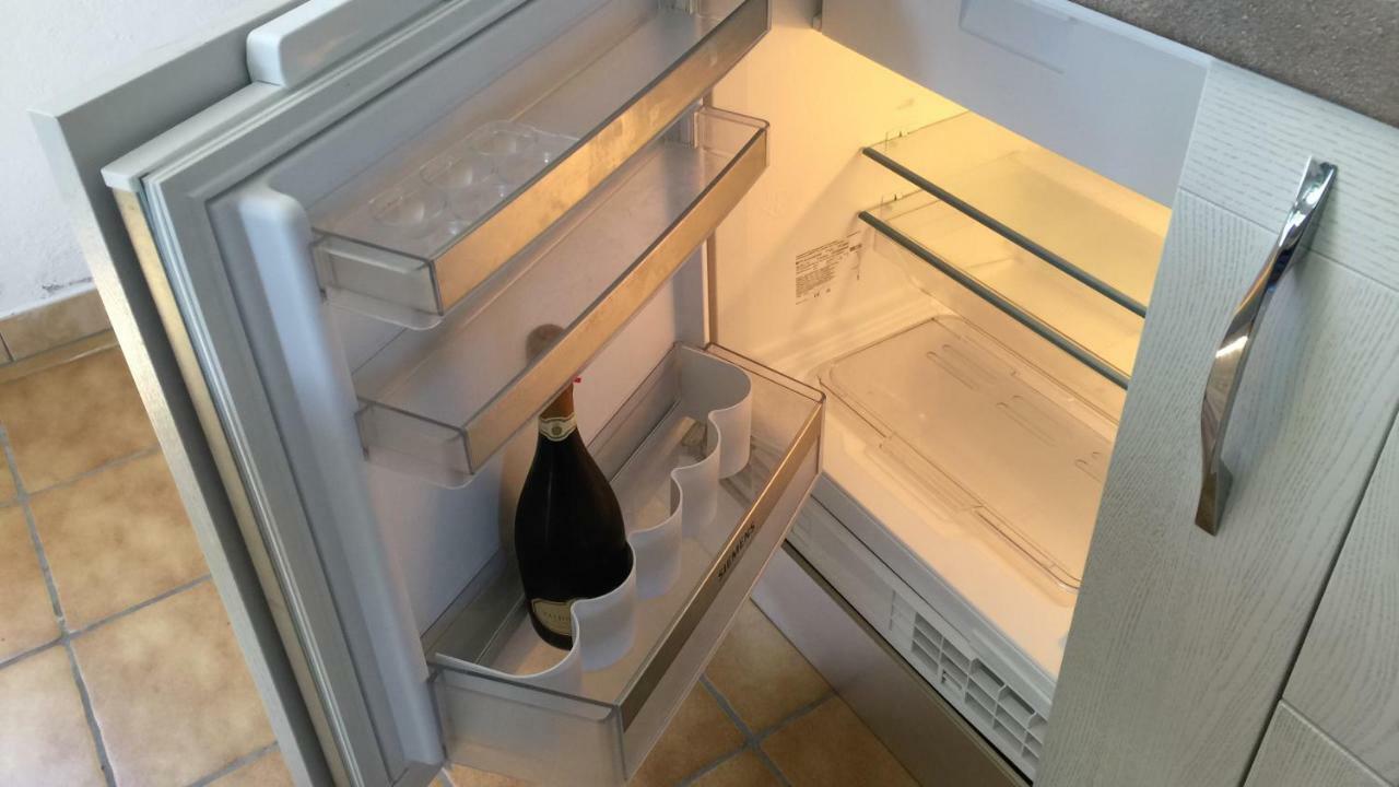 Ferienwohnung Rustico Ai Monti Cadenazzo Exteriör bild