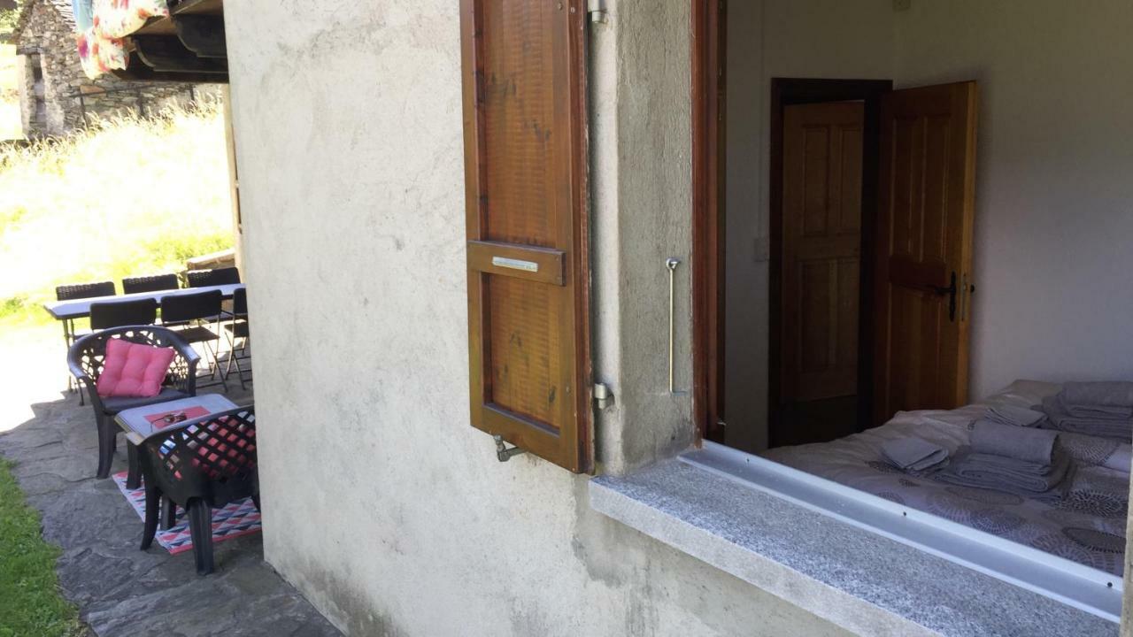 Ferienwohnung Rustico Ai Monti Cadenazzo Exteriör bild